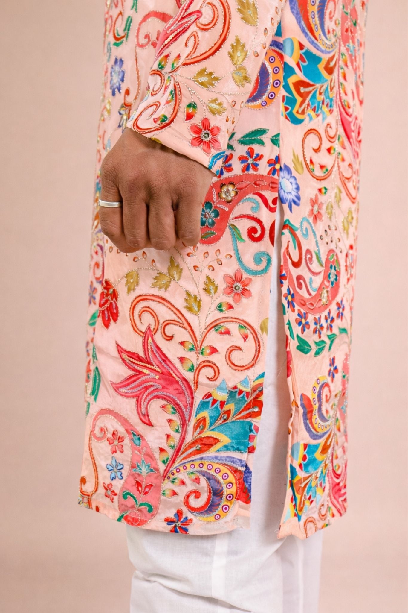 Karvaan Viscose Rayon Position Embroidery Kurta (Inside Lining Aastar)